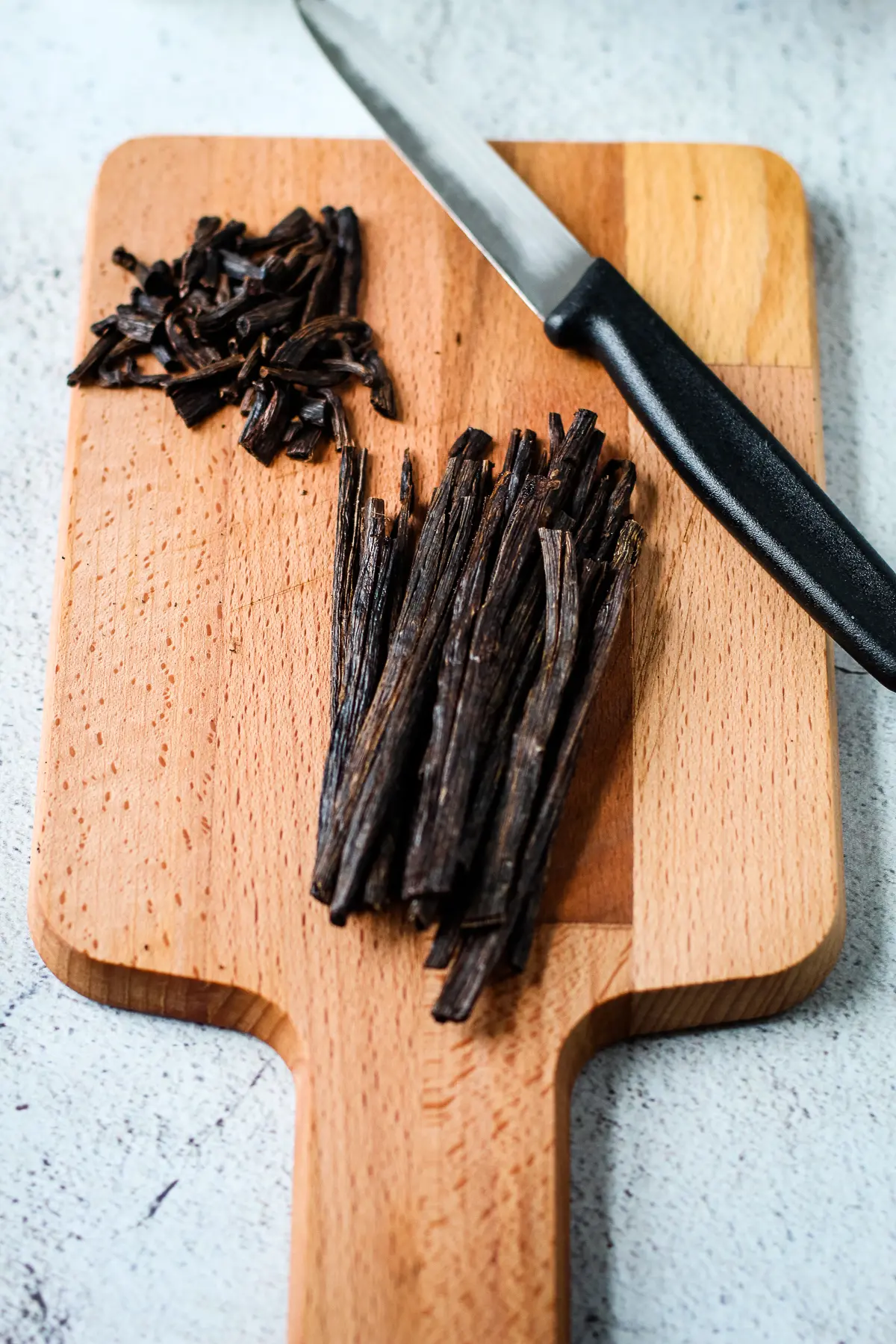 Whole vanilla beans with the ends cut off for extract