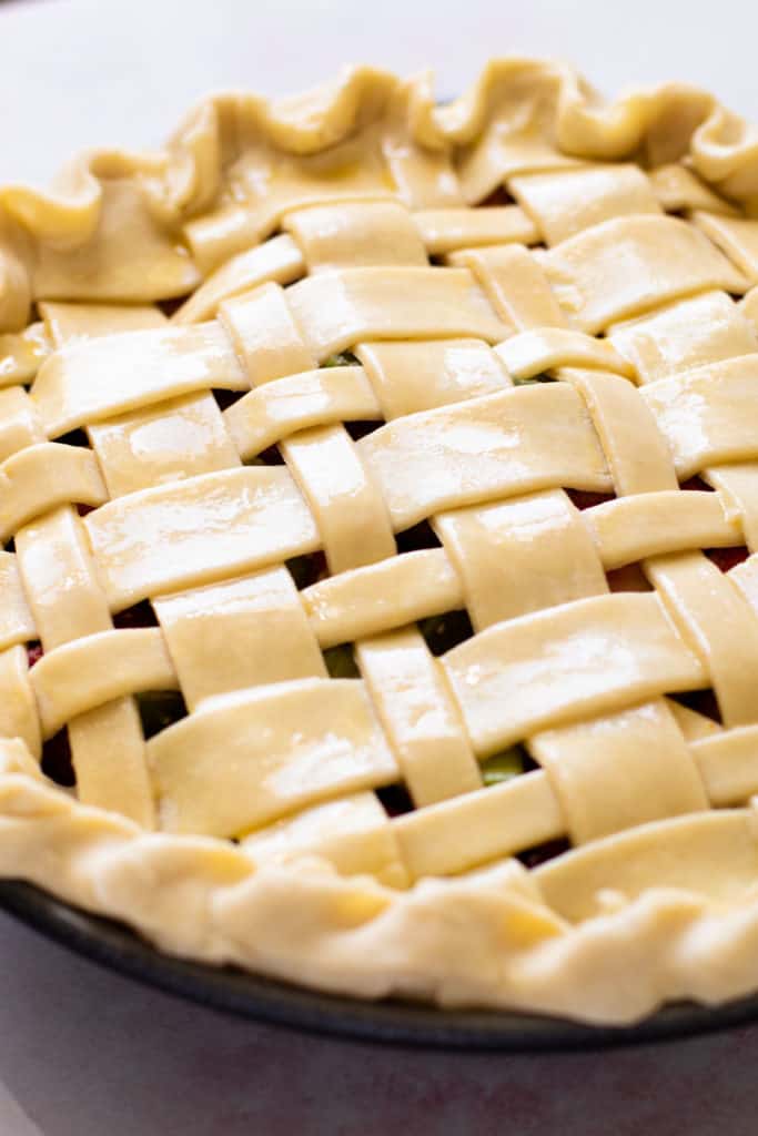 How to Make (and Use) an Egg Wash Everyday Pie