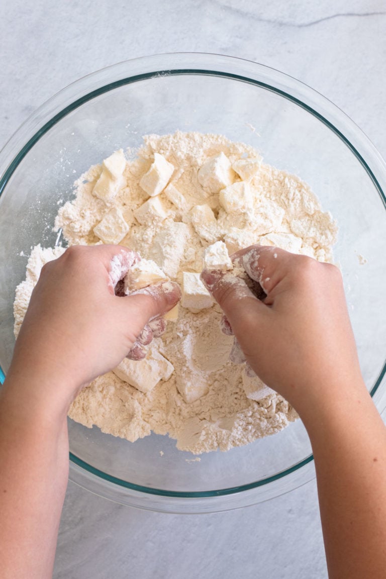 How to Make Pie Crust By Hand Everyday Pie