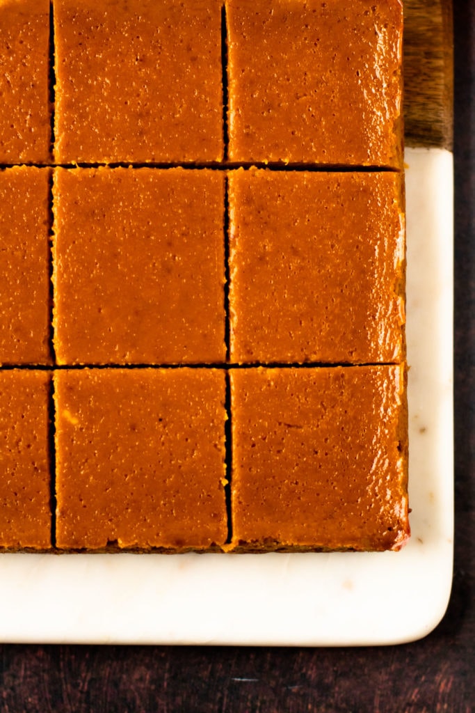 Sliced pumpkin pie bars.