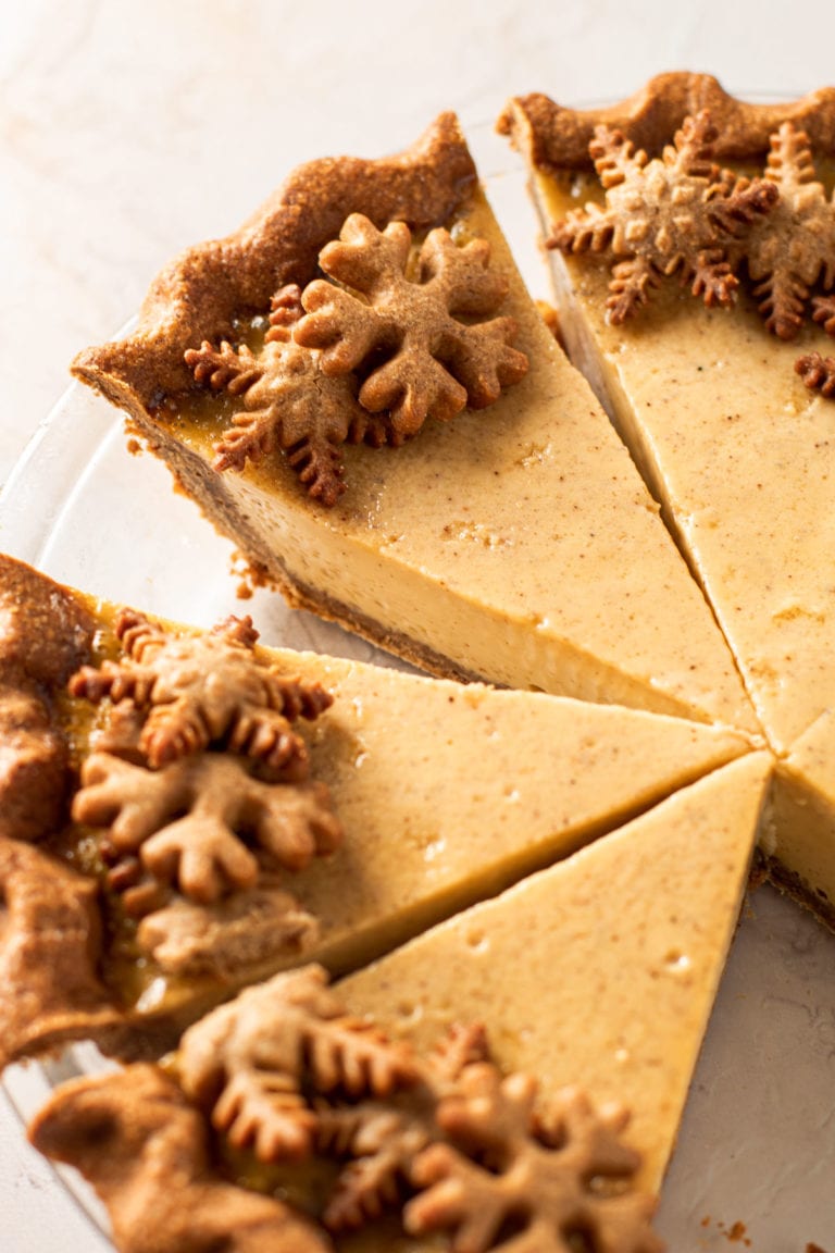 Eggnog custard pie