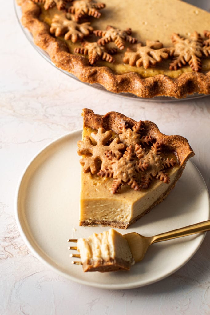 A slice of eggnog pie on a plate.