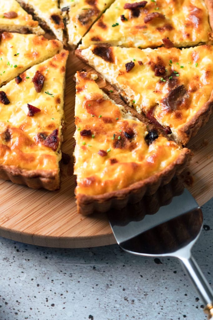 A quiche made with pate Brisée.