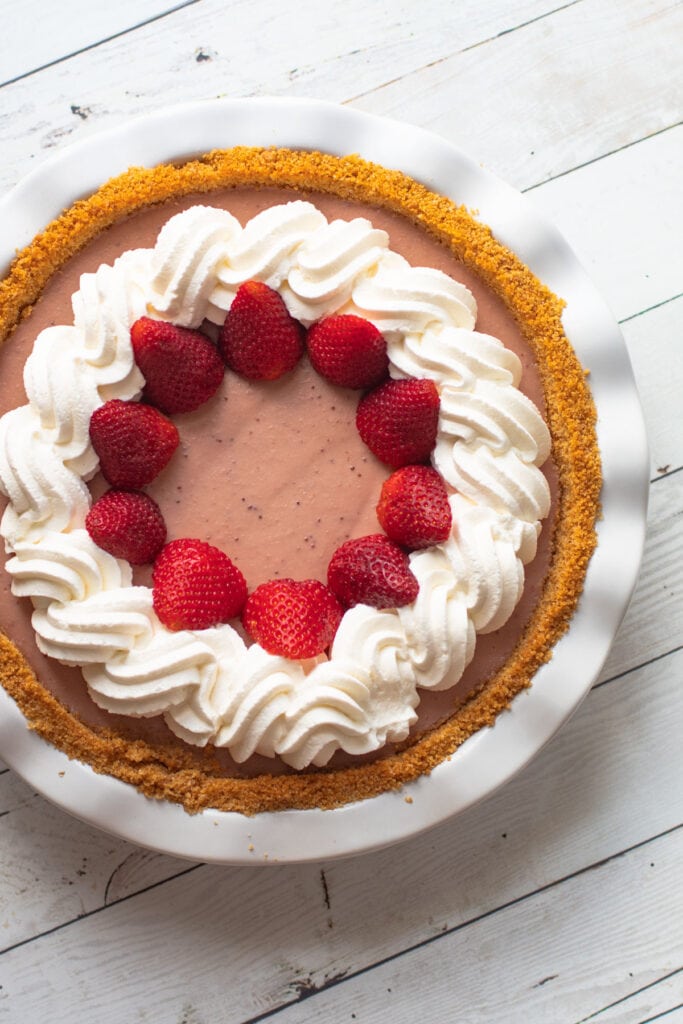 A strawberry cream pie.