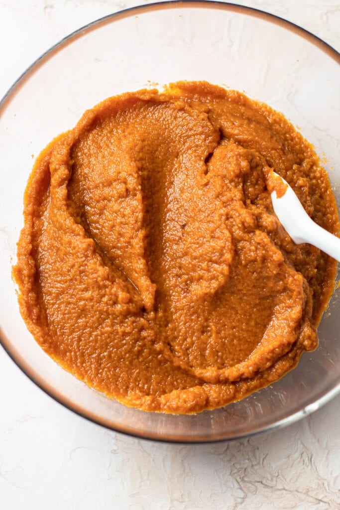 Creamy unbaked pumpkin filling.