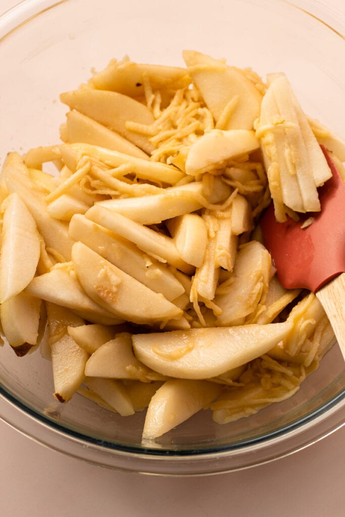 Sliced pears in a bowl.