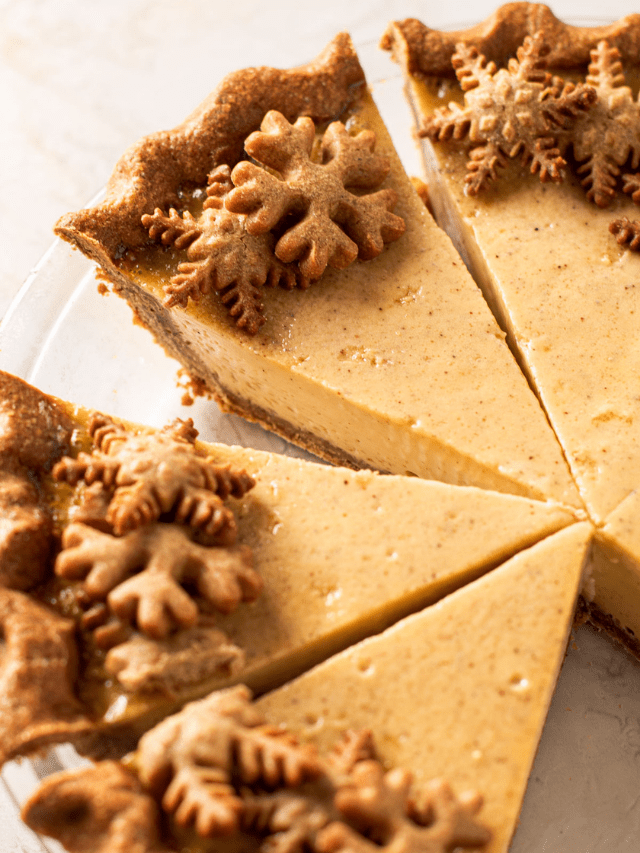 Eggnog Pie with Gingerbread Crust