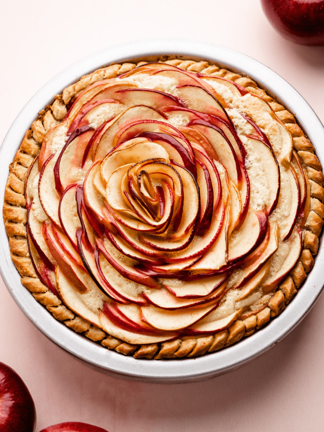 Rose Apple Pie