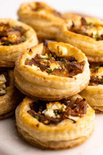 Caramelized Onion Tarts - Everyday Pie