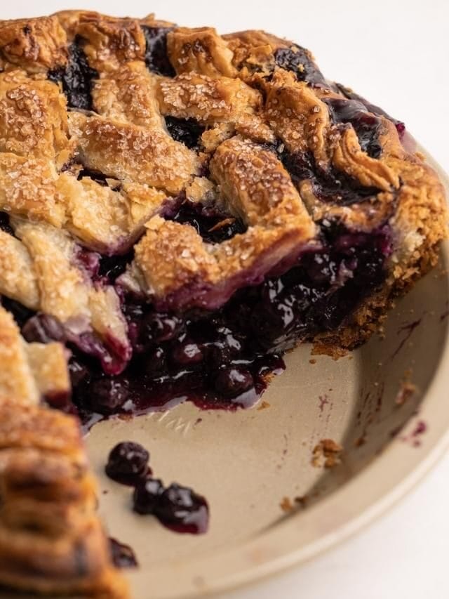 Classic Blueberry Pie