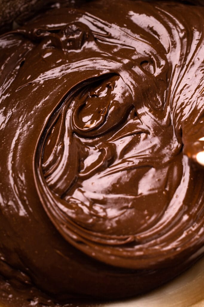 Silky chocolate filling.