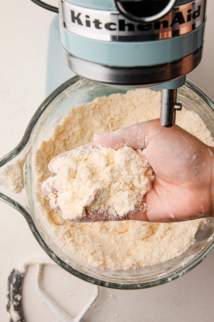 How to Make Pie Crust in a Stand Mixer - Everyday Pie