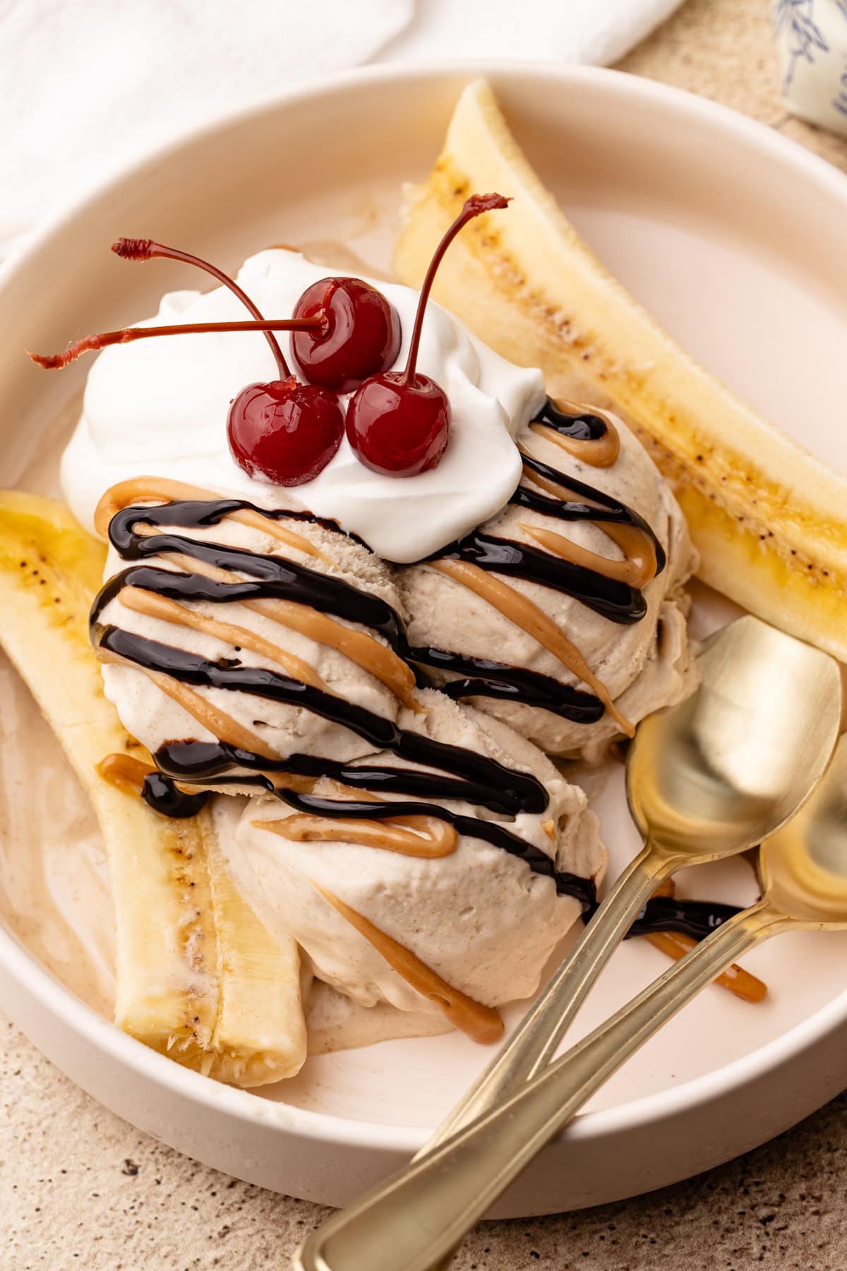 An ice cream sundae made from caramelized banana ice cream.