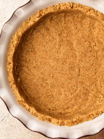 A pie crust made from graham cracker crumbs.