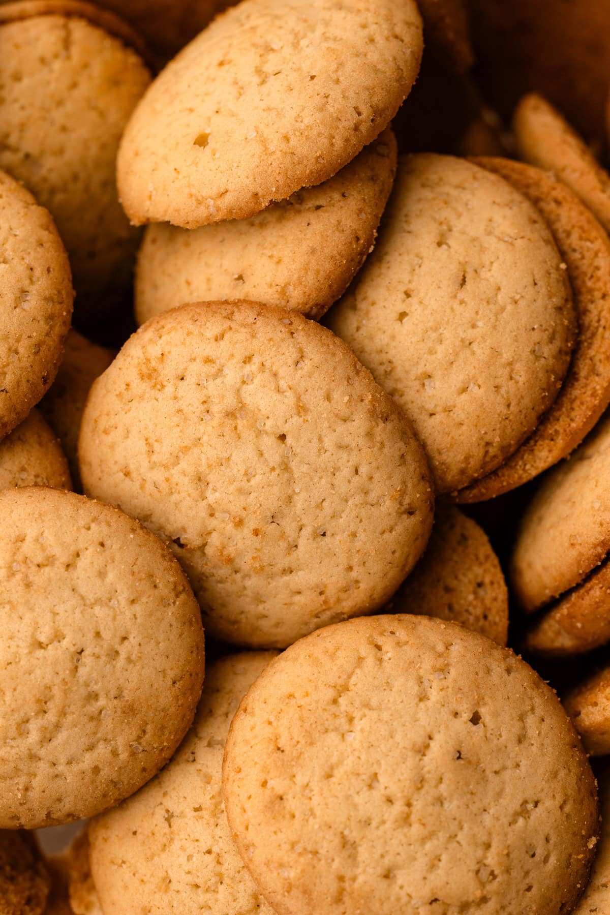 Vanilla wafer cookies.