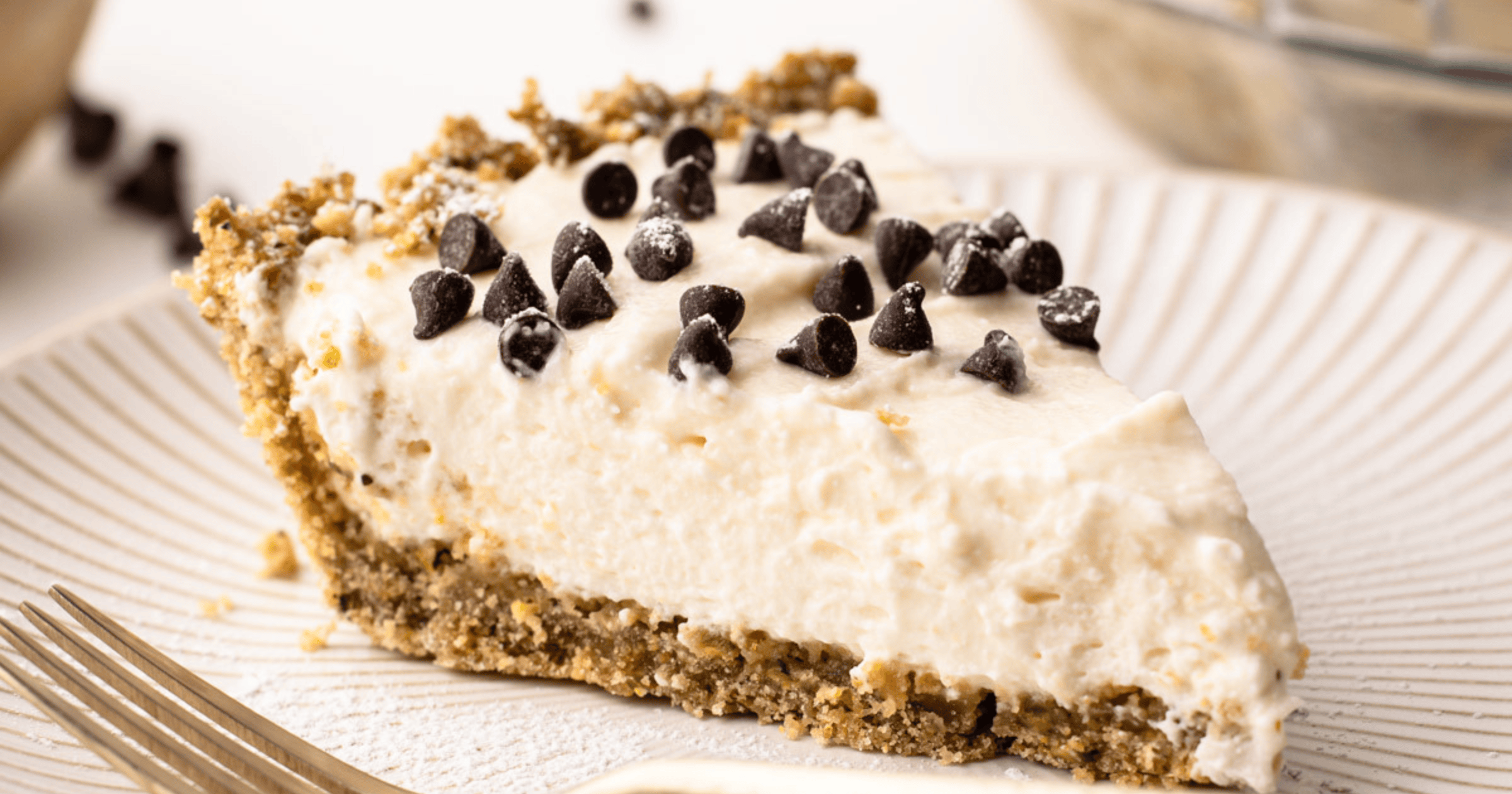 No-Bake Cannoli Pie - Everyday Pie