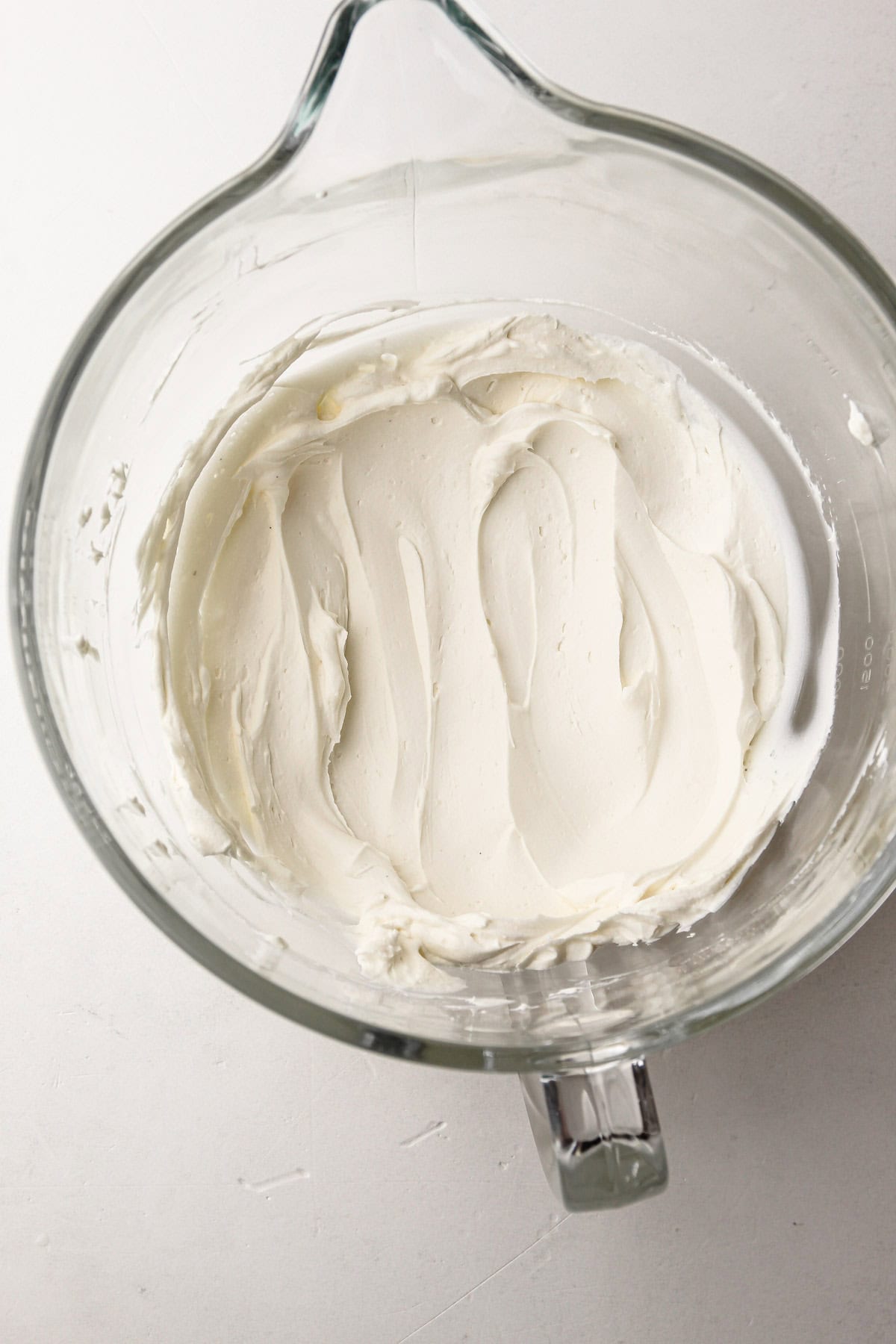 A whipped cream filling for fruit tarts.